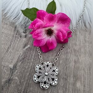 🌸 BRIGHTON Bali Shine Silver Flower Pendant Necklace Reversible Retired